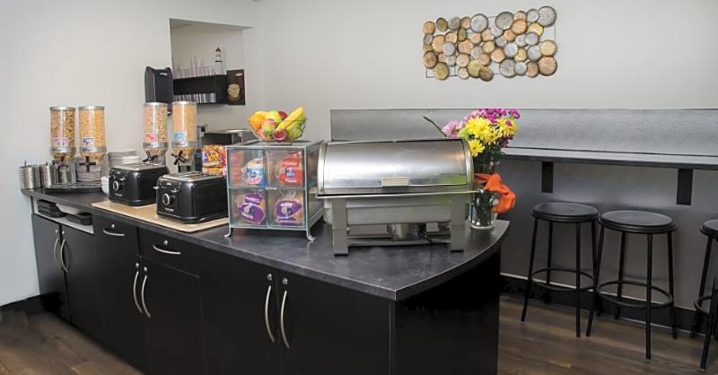 Coastal Inn Moncton/ Dieppe Экстерьер фото